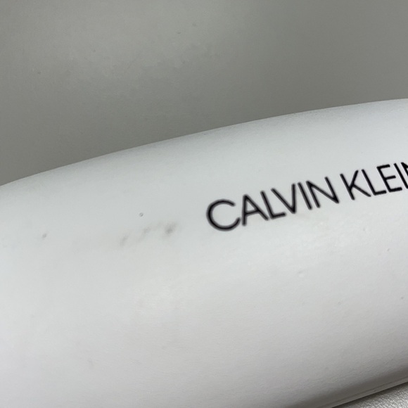 Calvin Klein Sunglass or eye glass hard case - Picture 2 of 6